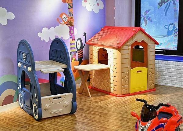 【新北蘆洲】快樂花園義麵坊 • 蘆洲親子餐廳推薦,蘆洲平價餐廳,家庭聚餐推薦,附設親子遊樂區