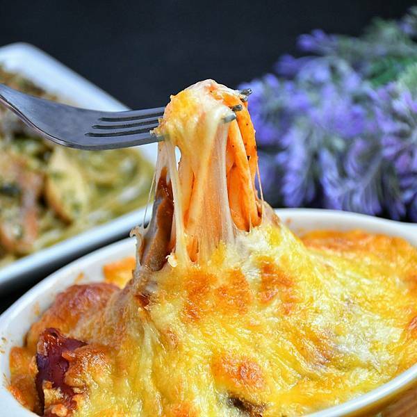 【外帶美食】快樂花園義麵坊，蘆洲必吃美食，外帶料理包口味神還原，疫情期間減少出門的法寶，懶人也能變成大廚，網購宅配美食