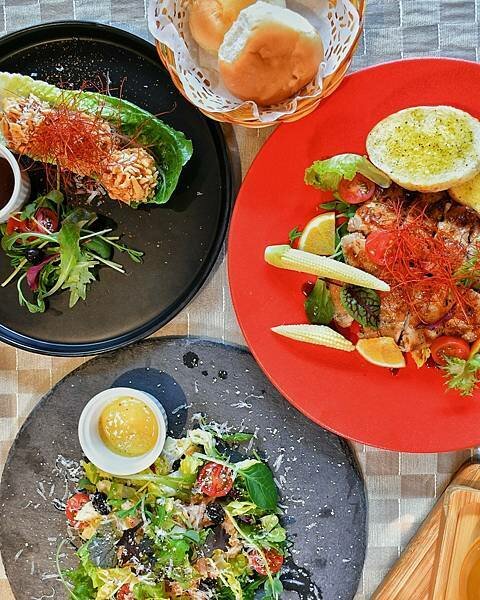 【新北蘆洲】快樂花園義麵坊 • 蘆洲親子餐廳推薦,蘆洲平價餐廳,家庭聚餐推薦,附設親子遊樂區