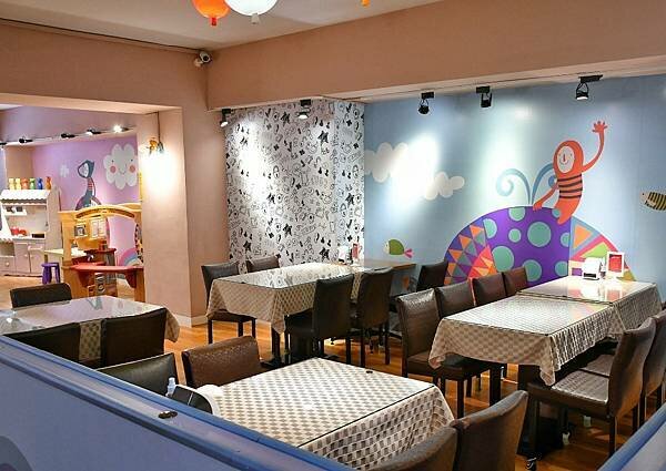 【新北蘆洲】快樂花園義麵坊 • 蘆洲親子餐廳推薦,蘆洲平價餐廳,家庭聚餐推薦,附設親子遊樂區