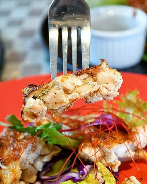 【新北蘆洲】快樂花園義麵坊 • 蘆洲親子餐廳推薦,蘆洲平價餐廳,家庭聚餐推薦,附設親子遊樂區