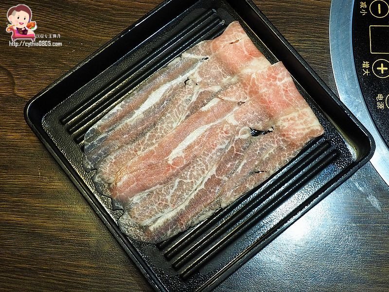 桃園中壢美食-億魚麻辣鍋-極致烤魚.和牛麻辣鍋吃到飽，雙主菜享受再加分  (邀約) @民宿女王芽月-美食.旅遊.全台趴趴走