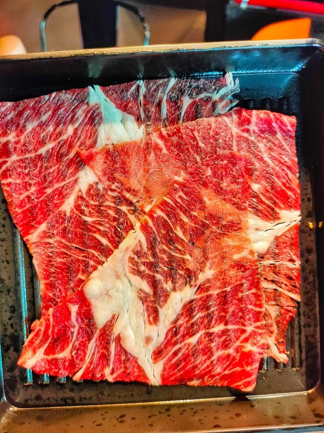 桃園中壢美食-億魚麻辣鍋-極致烤魚.和牛麻辣鍋吃到飽，雙主菜享受再加分  (邀約) @民宿女王芽月-美食.旅遊.全台趴趴走