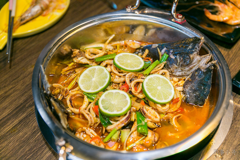 桃園中壢美食-億魚麻辣鍋-極致烤魚.和牛麻辣鍋吃到飽，雙主菜享受再加分  (邀約) @民宿女王芽月-美食.旅遊.全台趴趴走