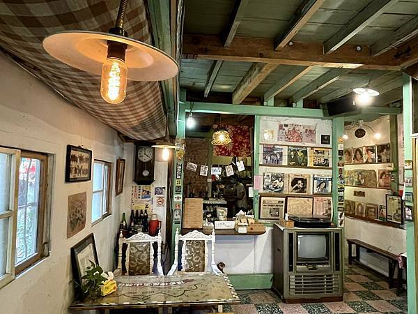 嘉義市北門驛│玉山旅社：是背包客棧也是咖啡館