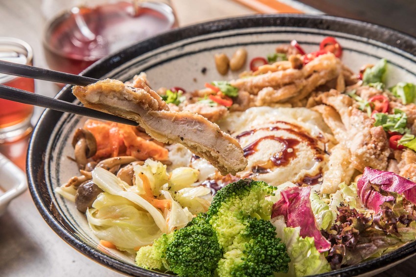 [新北新莊]一秒愛上香醇手沖咖啡！小小細節大大用心，每一口都能嘗到紮實的好味道！禾豐咖啡館 - 大手牽小手。玩樂趣