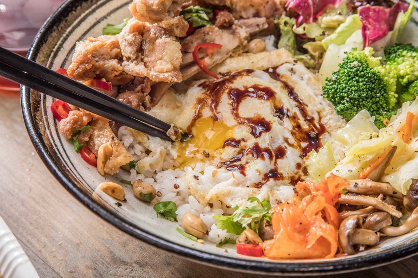 [新北新莊]一秒愛上香醇手沖咖啡！小小細節大大用心，每一口都能嘗到紮實的好味道！禾豐咖啡館 - 大手牽小手。玩樂趣