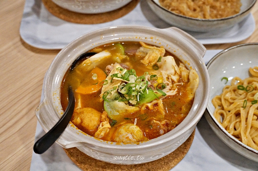 【台北】信義區 一鍋小麻辣 人少吃鍋也OK 後山埤美食 - 水晶安蹄 不務正業過生活