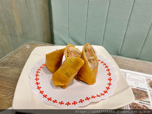 台北茶餐廳/美食必踩點/港式茶餐廳，中山區美食推薦，CP值超高、適合包場慶生，道地的香港主廚、想吃正統港點的你千萬不容錯過「港飲港食茶餐廳」近南京復興捷運站，交通方便，吃港