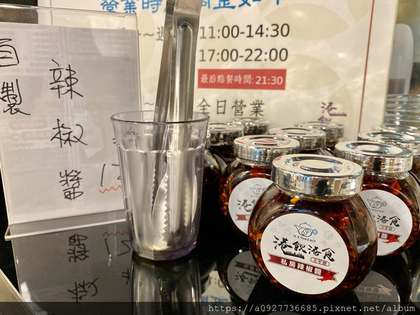 台北茶餐廳/美食必踩點/港式茶餐廳，中山區美食推薦，CP值超高、適合包場慶生，道地的香港主廚、想吃正統港點的你千萬不容錯過「港飲港食茶餐廳」近南京復興捷運站，交通方便，吃港