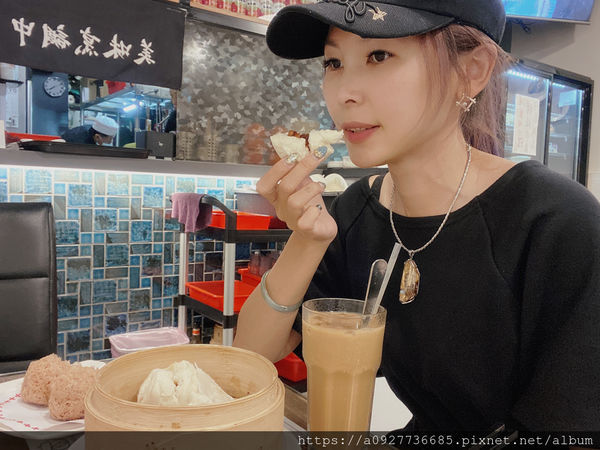 台北茶餐廳/美食必踩點/港式茶餐廳，中山區美食推薦，CP值超高、適合包場慶生，道地的香港主廚、想吃正統港點的你千萬不容錯過「港飲港食茶餐廳」近南京復興捷運站，交通方便，吃港