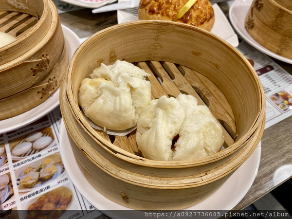 台北茶餐廳/美食必踩點/港式茶餐廳，中山區美食推薦，CP值超高、適合包場慶生，道地的香港主廚、想吃正統港點的你千萬不容錯過「港飲港食茶餐廳」近南京復興捷運站，交通方便，吃港