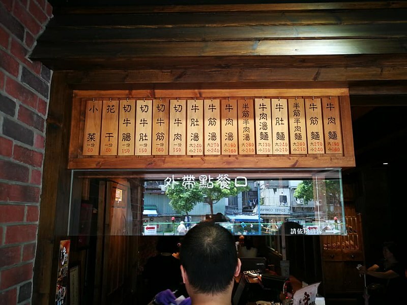 38874879_10213048189907999_5649294321220845568_n