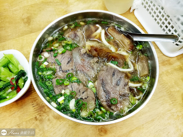 【台北中山】林東芳牛肉麵 | 八德路附近美食 不吃也可以的人氣排隊宵夜 必點招牌花干