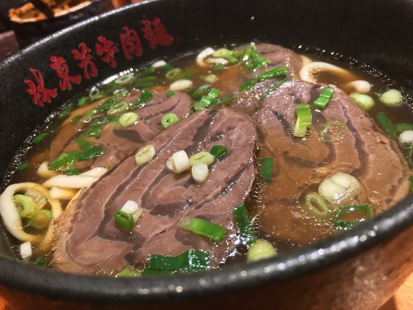 林東芳,米其林,牛肉麵節,食尚玩家,胡天蘭,舒國治,ビーフヌードル,쇠고기국수,美食,滷味,忠孝復興,南京復興,台安,安東街,我不是他媽媽