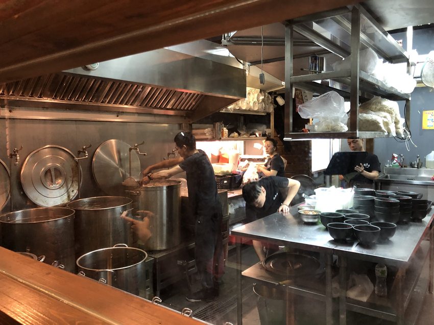 林東芳,米其林,牛肉麵節,食尚玩家,胡天蘭,舒國治,ビーフヌードル,쇠고기국수,美食,滷味,忠孝復興,南京復興,台安,安東街