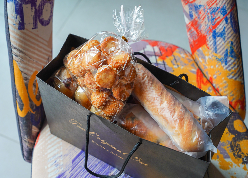 [高雄]The Original One TOO-韓國超夯「爆漿奶油大蒜麵包」高雄也吃得到!每日出爐秒殺 @美食好芃友