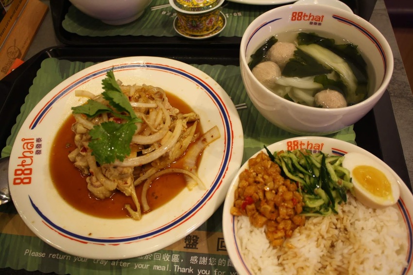 【板橋泰式料理推薦】88thai發發泰-一個人也能自在享受的泰式簡餐,獨創泰式香腸全台全台獨一無二