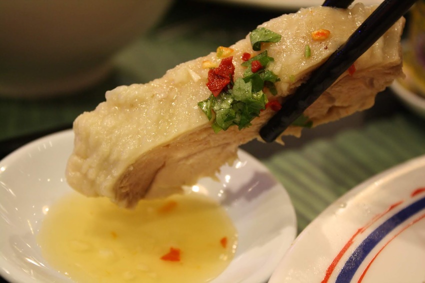 【板橋泰式料理推薦】88thai發發泰-一個人也能自在享受的泰式簡餐,獨創泰式香腸全台全台獨一無二