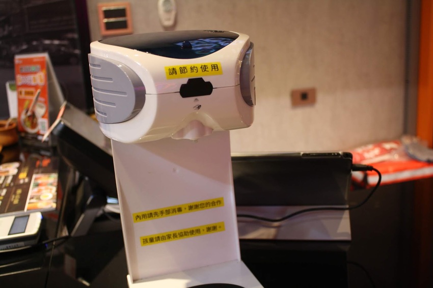 【板橋泰式料理推薦】88thai發發泰-一個人也能自在享受的泰式簡餐,獨創泰式香腸全台全台獨一無二