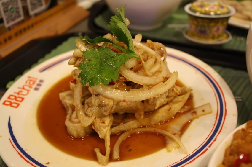 【板橋泰式料理推薦】88thai發發泰-一個人也能自在享受的泰式簡餐,獨創泰式香腸全台全台獨一無二