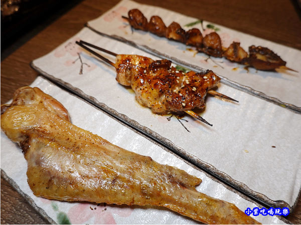 酥烤雞翅、炙燒雞腿串-大河屋南崁店二訪.jpg