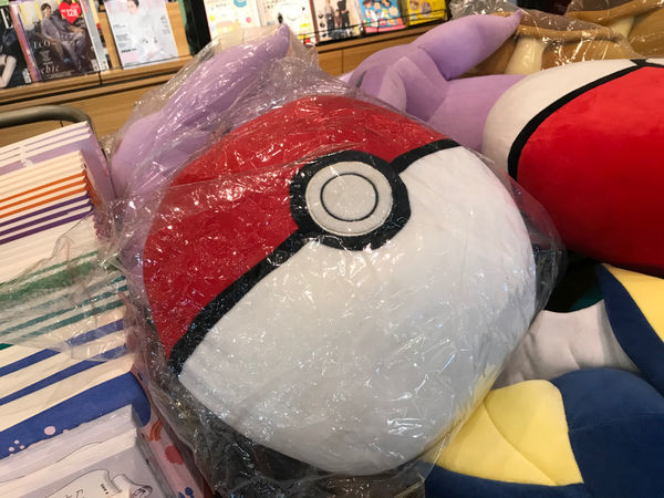 期間限定寶可夢特賣會 100元就可以把3隻正版公仔帶回家@法雅客南西新光店9樓