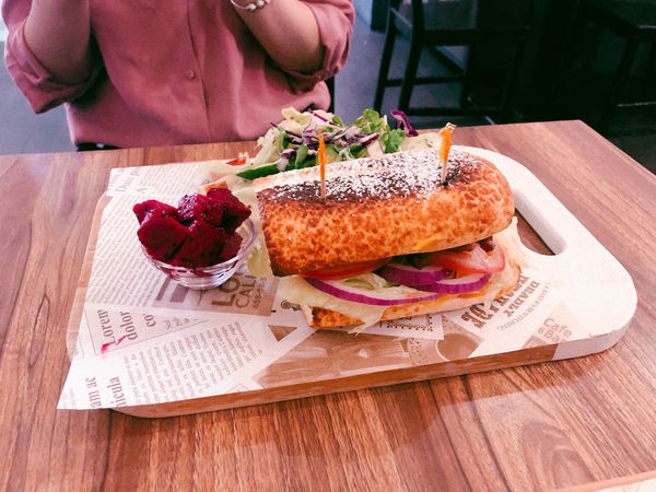 永和美食「U NEED 小餐館」頂溪捷運站1號出口附近早午餐 ,下午茶好去處 ,巷弄美食推薦 2018.11月（初訪+二訪）