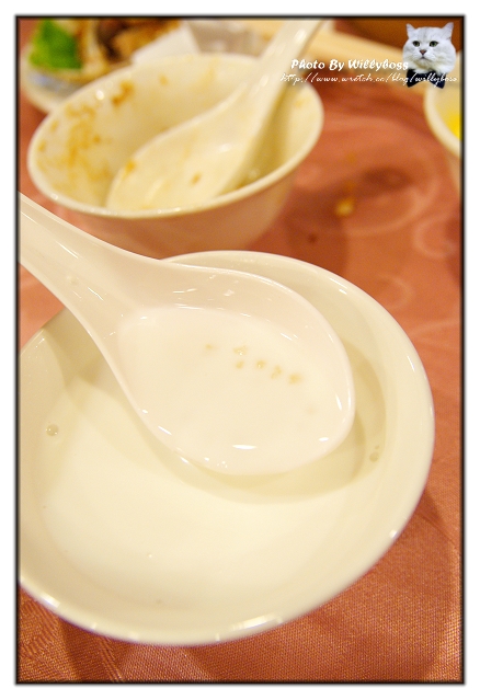 一夕成名－新紅寶石酒樓吃到飽(台北中山區)