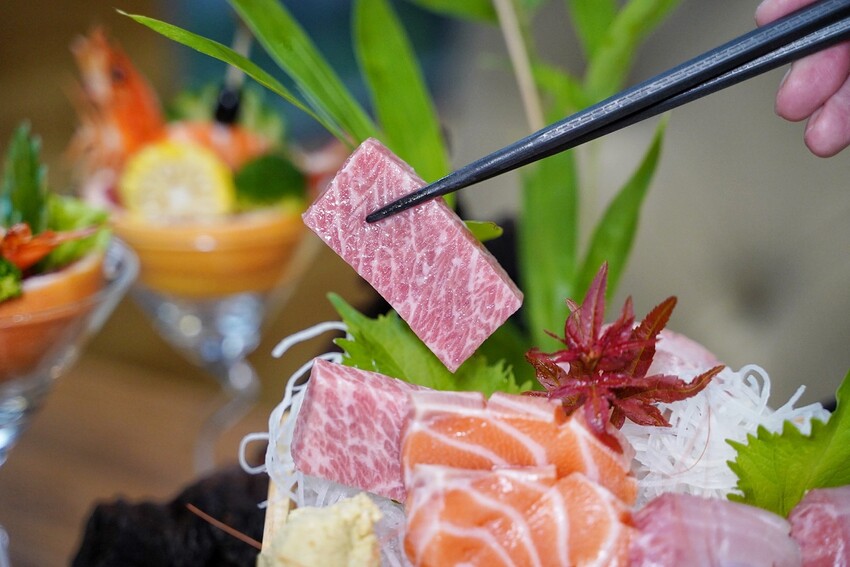 【桃園美食】這間『田川日本料理』融合台式合菜與日式料理的餐廳，還有多種價位的無菜單料理套餐可以選擇，整體價格平實且附設專屬停車場！ - 阿華田的美食日記