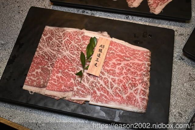 桃園和牛吃到飽餐廳推薦 | 鬥佐燒肉桃園店 新菜單上線 加價NT$618 享日本A5和牛、鮭魚菲力無限量供應吃到飽 還有啤酒、沙瓦免費無限量暢飲 -  就是這樣。吃喝玩樂。愛漂亮部落格 - Fashi