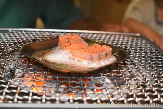 桃園和牛吃到飽餐廳推薦 | 鬥佐燒肉桃園店 新菜單上線 加價NT$618 享日本A5和牛、鮭魚菲力無限量供應吃到飽 還有啤酒、沙瓦免費無限量暢飲 -  就是這樣。吃喝玩樂。愛漂亮部落格 - Fashi