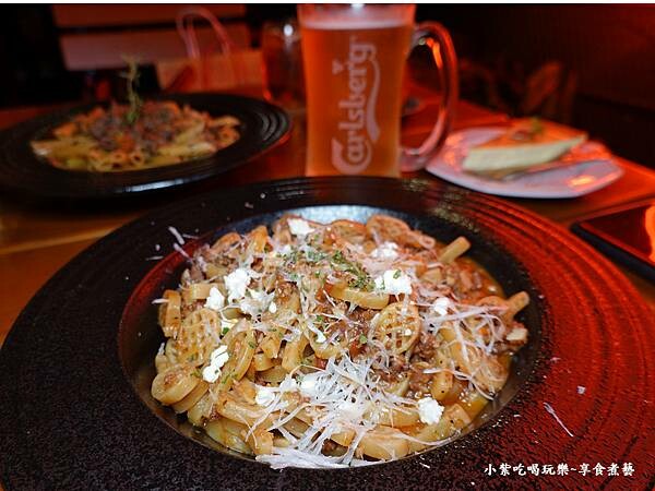 紅酒肉醬希臘起工球拍麵-PlanB歐陸街頭市集小酒 館 (2).jpg