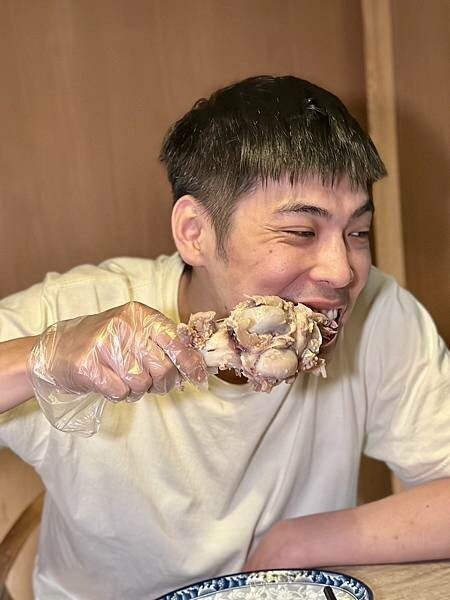 台北市中山區[中山區美食] 澳門骨堡 火鍋餐廳 沙蜆鍋 花雕雞 骨煲鍋 通通都好吃！#善導寺美食 條通美食 @蛋寶趴趴go