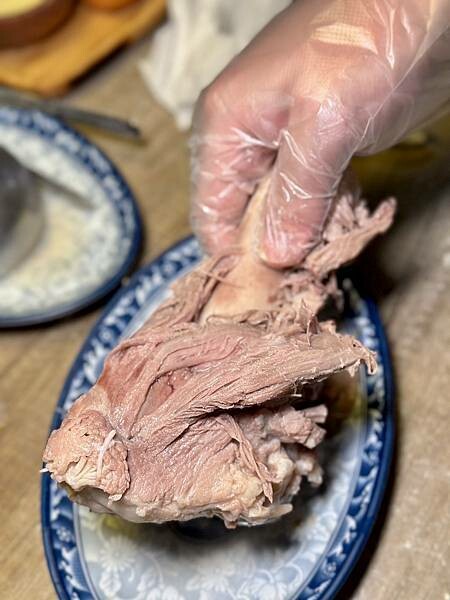 台北市中山區[中山區美食] 澳門骨堡 火鍋餐廳 沙蜆鍋 花雕雞 骨煲鍋 通通都好吃！#善導寺美食 條通美食 @蛋寶趴趴go