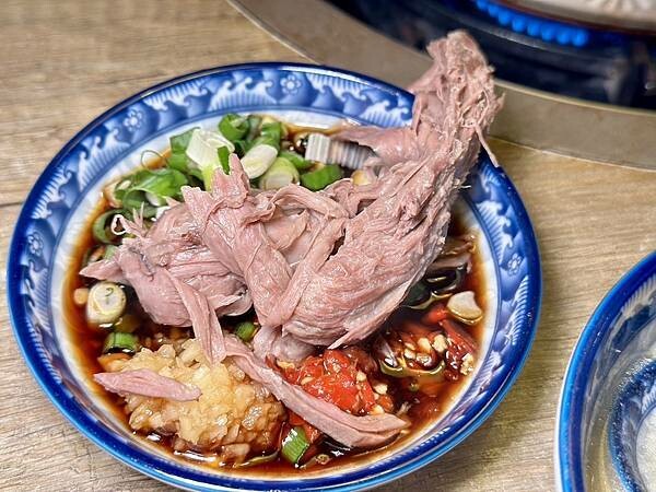 台北市中山區[中山區美食] 澳門骨堡 火鍋餐廳 沙蜆鍋 花雕雞 骨煲鍋 通通都好吃！#善導寺美食 條通美食 @蛋寶趴趴go