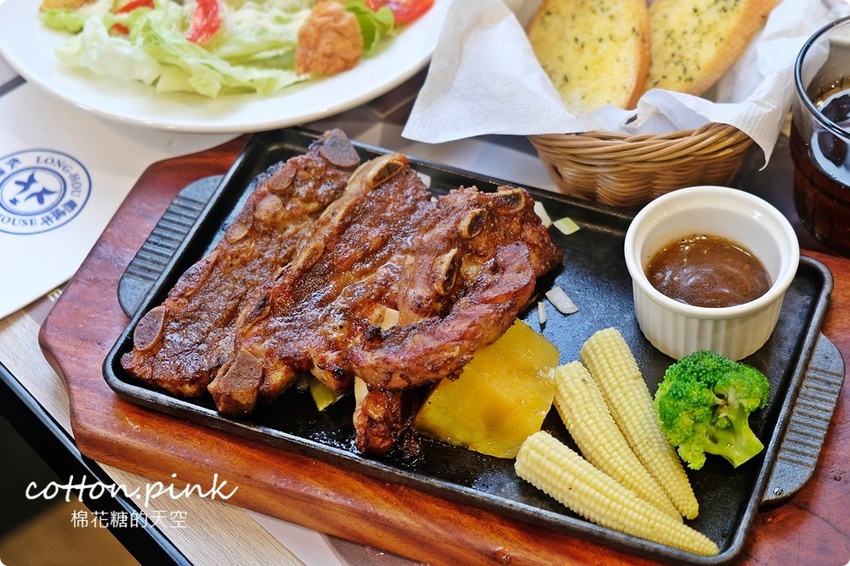 台中牛排推薦|中科商圈人氣爆棚瀧厚炙燒熟成牛排好吃推推,超多牛肉羅宋湯吃到飽~ 台中牛排推薦|中科商圈人氣爆棚瀧厚炙燒熟成牛排好吃推推,超多牛肉羅宋湯吃到飽~