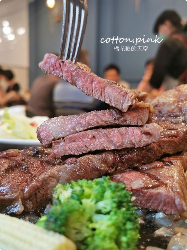 台中牛排推薦|中科商圈人氣爆棚瀧厚炙燒熟成牛排好吃推推,超多牛肉羅宋湯吃到飽~ 台中牛排推薦|中科商圈人氣爆棚瀧厚炙燒熟成牛排好吃推推,超多牛肉羅宋湯吃到飽~