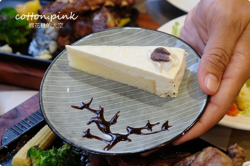 台中牛排推薦|中科商圈人氣爆棚瀧厚炙燒熟成牛排好吃推推,超多牛肉羅宋湯吃到飽~ 台中牛排推薦|中科商圈人氣爆棚瀧厚炙燒熟成牛排好吃推推,超多牛肉羅宋湯吃到飽~