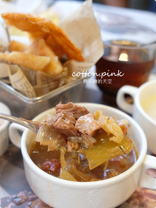 台中牛排推薦|中科商圈人氣爆棚瀧厚炙燒熟成牛排好吃推推,超多牛肉羅宋湯吃到飽~ 台中牛排推薦|中科商圈人氣爆棚瀧厚炙燒熟成牛排好吃推推,超多牛肉羅宋湯吃到飽~