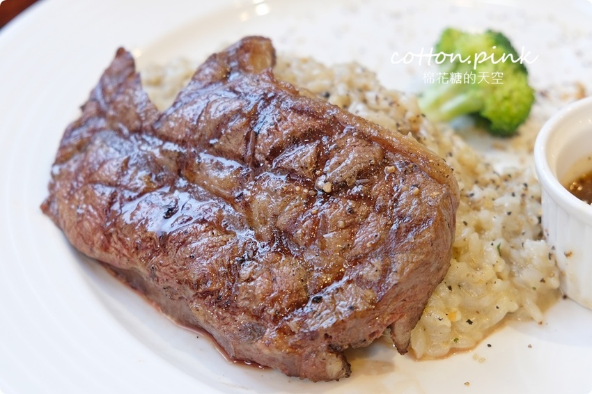 台中牛排推薦|中科商圈人氣爆棚瀧厚炙燒熟成牛排好吃推推,超多牛肉羅宋湯吃到飽~ 台中牛排推薦|中科商圈人氣爆棚瀧厚炙燒熟成牛排好吃推推,超多牛肉羅宋湯吃到飽~