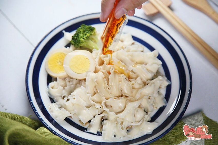 【宅配美食】台灣史上最霸道的乾拌麵！宅在家這樣吃屬你最霸氣：確實霸道乾拌麵 - 熱血玩台南。跳躍新世界