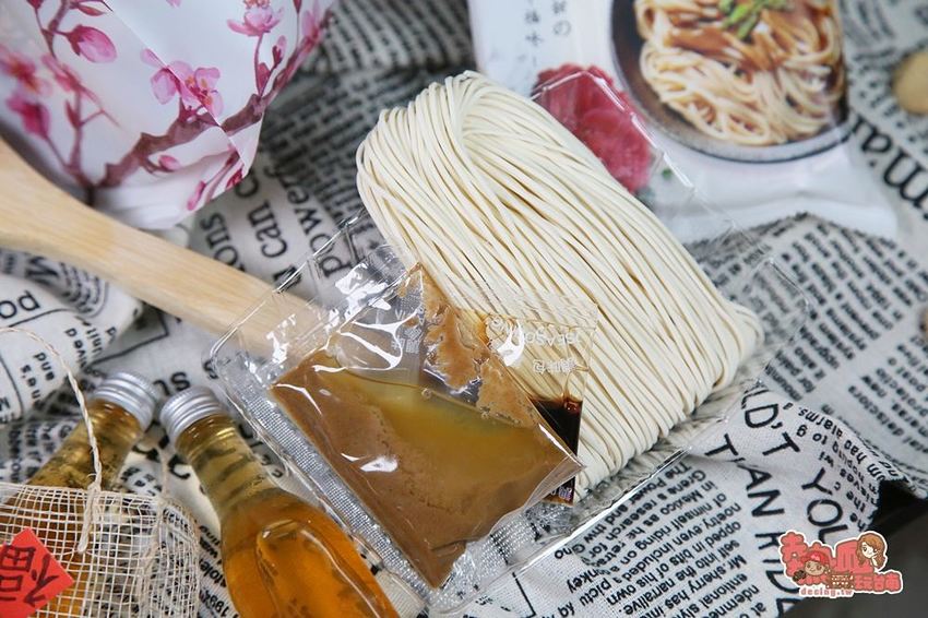 【宅配美食】台灣史上最霸道的乾拌麵！宅在家這樣吃屬你最霸氣：確實霸道乾拌麵 - 熱血玩台南。跳躍新世界