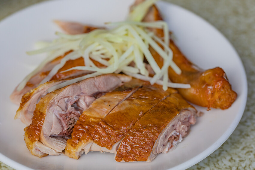 三民區美食 – 侯記鴨肉飯 x 讓你吃到最道地的高雄鴨肉飯!一吃就回味無窮