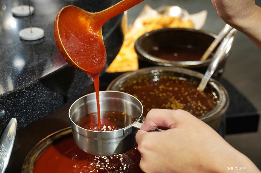 [新莊 兩餐韓國年糕火鍋吃到飽] 299元就可以吃到道地韓式風味鍋物 韓式泡麵、炸雞、魚板、年糕無限量供應 - 安妮的天空