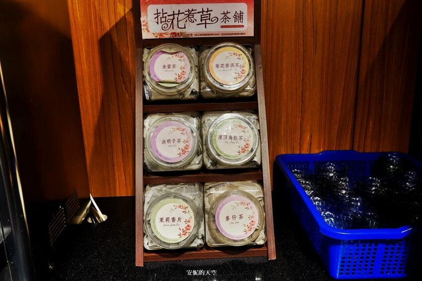 [新莊 兩餐韓國年糕火鍋吃到飽] 299元就可以吃到道地韓式風味鍋物 韓式泡麵、炸雞、魚板、年糕無限量供應 - 安妮的天空