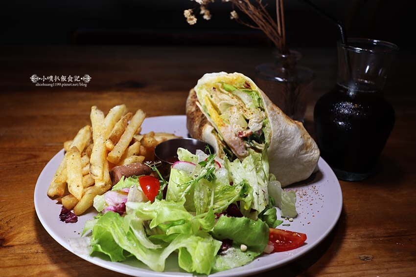 【木柵美食】『呼嚕小酒館』政大美食推薦/近貓空附近的絕美秘境