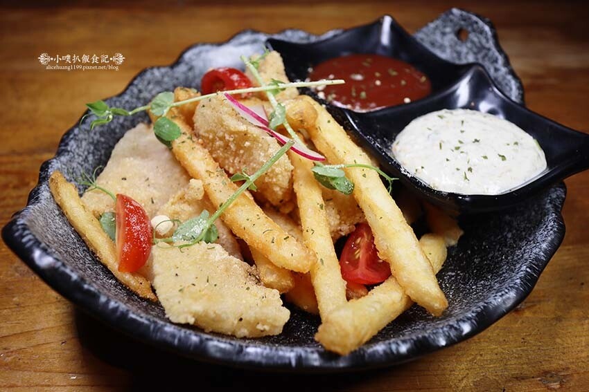 【木柵美食】『呼嚕小酒館』政大美食推薦/近貓空附近的絕美秘境