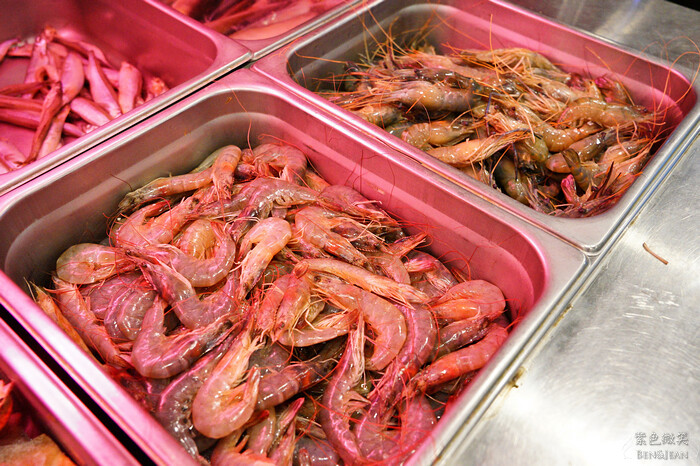 宜蘭縣宜蘭市愛知味自助式吃到飽燒烤店》火烤生蠔牡犡吃到飽，熟食自助吧，海鮮燒肉火鍋無限吃到飽