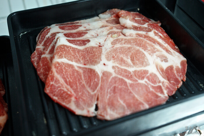 宜蘭縣宜蘭市愛知味自助式吃到飽燒烤店》火烤生蠔牡犡吃到飽，熟食自助吧，海鮮燒肉火鍋無限吃到飽